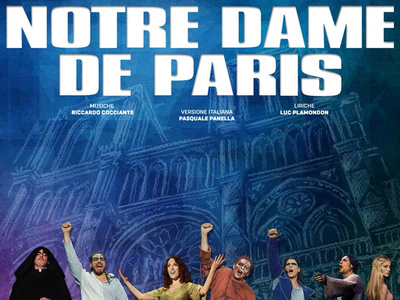 Un frame dello show Notre Dame de Paris