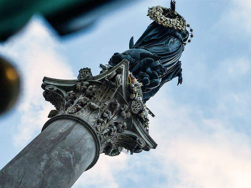 Omaggio alla Colonna dell’Immacolata in Piazza Mignanelli, Roma