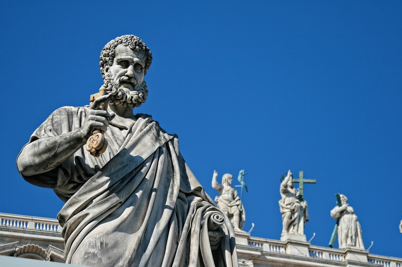 Dettaglio della statua di San Pietro in Piazza San Pietro - Roma